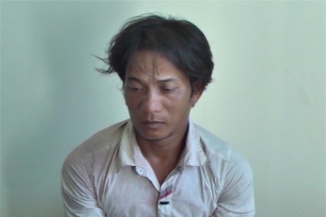 Khởi tố cha dượng hiếp dâm con riêng của vợ