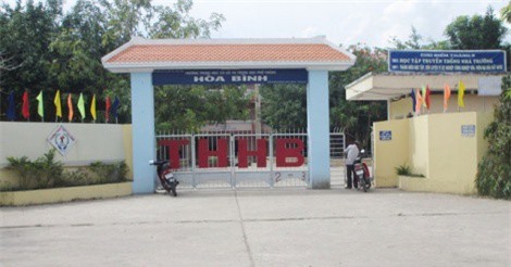 Thông tin mới vụ thầy giáo “khiếm nhã” với nữ đồng nghiệp