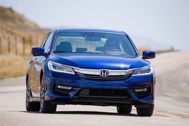 Top 10 xe hơi lợi xăng, dầu nhất trên thị trường năm 2018