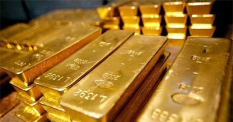 GIÁ VÀNG NGÀY 27/3: USD “tụt dốc” giúp vàng “lên đỉnh” 5 tuần