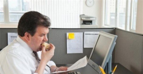 Vì sao dân văn phòng dễ mắc gan nhiễm mỡ?