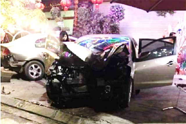 Clip: Ôtô “điên” gây tai nạn liên hoàn khiến 6 người thương vong ở Thái Nguyên