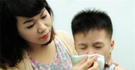Những điều phụ huynh cần lưu ý khi chăm sóc trẻ bị viêm đường hô hấp trên