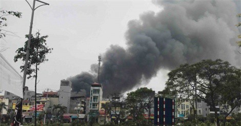 Hà Nội: Cháy lớn xảy ra tại khu vực quận Thanh Trì
