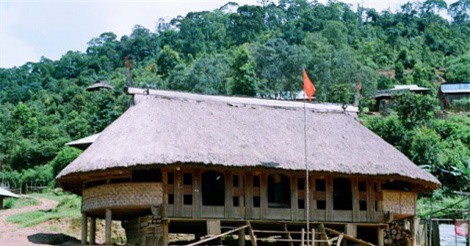 Nhà Gươl - biểu tượng văn hóa của người Cơ Tu