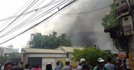 TIN HOT NGÀY 31/3: “Bà hỏa” thiêu rụi chợ Quang ở Hà Nội, hai đối tượng cầm súng cướp ngân hàng táo tợn giữa ban ngày