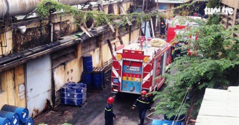 TP.HCM: Cháy công ty nhựa do rò rỉ dầu đường ống cấp nhiệt 