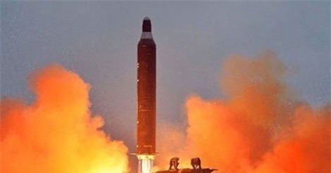 Nga trang bị tên lửa có sức công phá gấp 2.000 lần bom nguyên tử cho quân đội