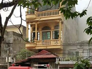 Thái Bình: Cháy lớn cửa hàng sửa chữa xe ô tô