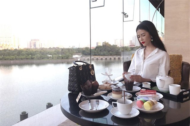 4 ti&#x1EC3;u th&#x1B0; trong H&#x1ED9;i con nh&#xE0; gi&#xE0;u Vi&#x1EC7;t Nam s&#x1ED1;ng nh&#x1B0; th&#x1EBF; n&#xE0;o?