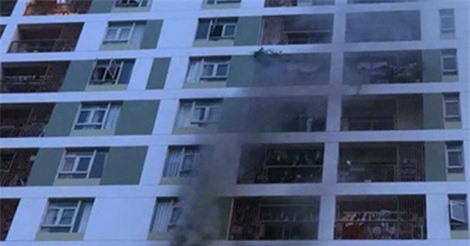 Căn hộ ở chung cư Parc Spring bốc cháy do cục sạc dự phòng cắm vào ổ điện nhiều ngày