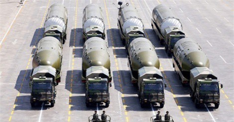 “Soi” sức mạnh của tên lửa đạn đạo liên lục địa mạnh nhất Trung Quốc