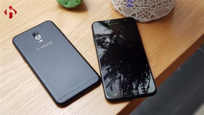 Bảng giá điện thoại Samsung tháng 4/2018: Galaxy J7 Plus giảm giá mạnh