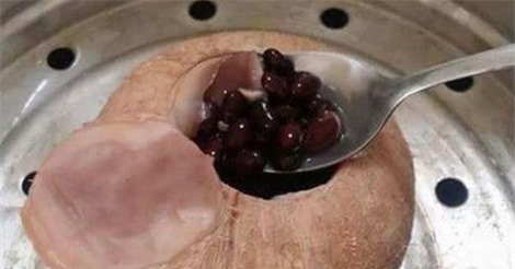 Bất ngờ với bài thuốc trị đau bệnh gút hiệu quả từ dừa non và đậu đen