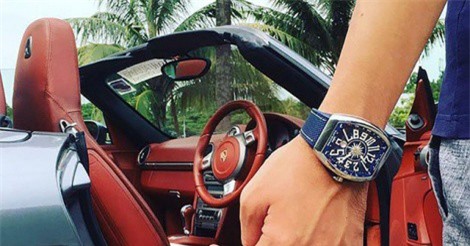 Chứng tỏ "độ ăn chơi", con nhà giàu dùng cả tá iPhone làm chậu trồng cây cảnh