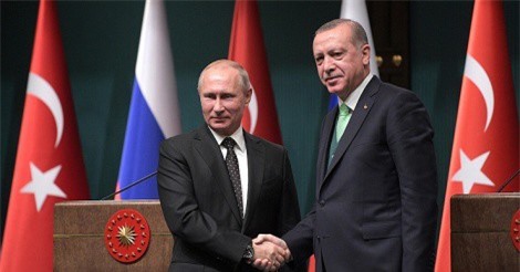 Ông Putin gặp TT Erdogan, Nga xúc tiến bàn giao S-400  