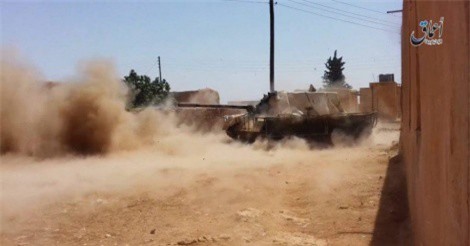 Syria: IS tấn công dữ dội ở Đông Deir Ezzur, SDF chịu trận