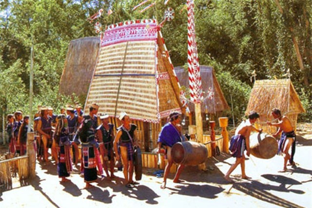 Lễ bỏ mả - nghi lễ tâm linh của người Ra Glai