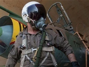 Có chiến cơ yểm trợ, quân đội Syria đánh bay IS khỏi Deir Ezzur