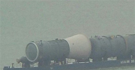 Nga bị phát hiện vận chuyển "tên lửa" bí ẩn gần Crimea