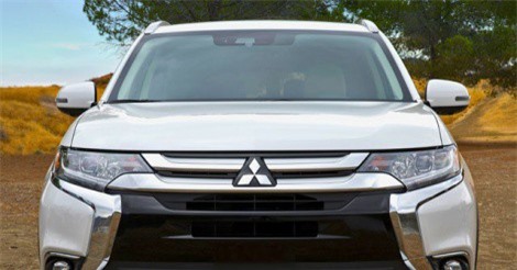 Bảng giá xe Mitsubishi tháng 4/2018: Giảm giá mạnh