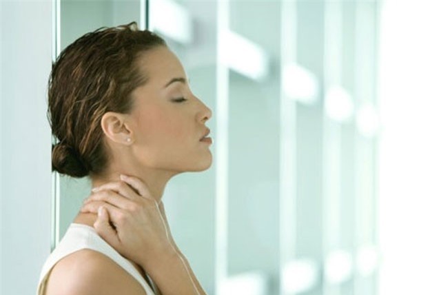 5 phút thư giãn phòng thoái hóa đốt sống cổ