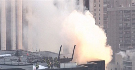 Cận cảnh đám cháy dữ dội tại Tháp Trump của Tổng thống Mỹ