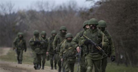 Ukraine cáo buộc 19 tiểu đoàn lính Nga rình rập dọc biên giới