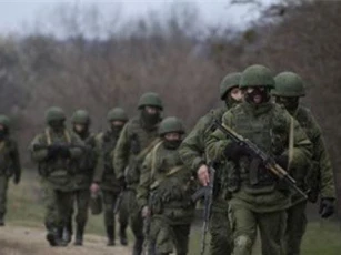 Ukraine cáo buộc 19 tiểu đoàn lính Nga rình rập dọc biên giới