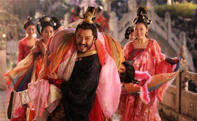 Vua hoang dâm nhất lịch sử Trung Quốc sủng hạnh thê thiếp như thế nào?