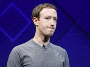 Mark Zuckerberg chưa nghĩ đến việc từ chức
