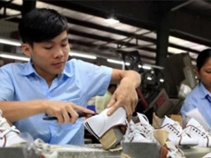 Việt Nam xuất hơn một tỷ đôi giày năm 2017