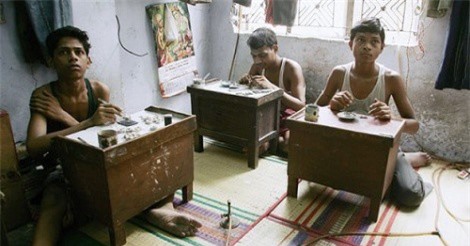 Ấn Độ giải cứu hơn 70 trẻ em làm việc khổ sai ở trung tâm trang sức