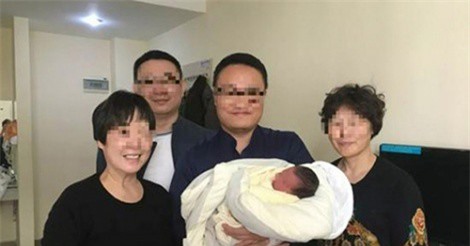 Đứa trẻ Trung Quốc chào đời 4 năm sau khi cha mẹ thiệt mạng