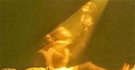 Bí ẩn nhà tiên tri có thể lên thiên đường, xuống địa ngục