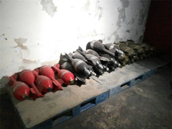 Chùm ảnh: Quân đội Syria phát một loạt xưởng đạn pháo và thiết bị nổ ở Đông Ghouta