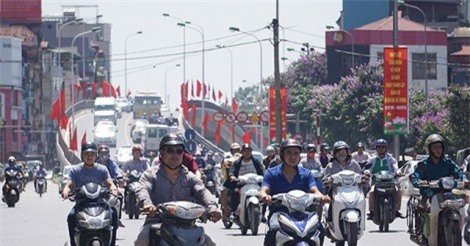 DỰ BÁO THỜI TIẾT (12/4): Bắc Bộ nóng hơn 37 độ C, Hà Nội oi bức