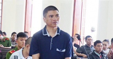 Gây án mạng bên Lào, vượt sông về Việt Nam đầu thú