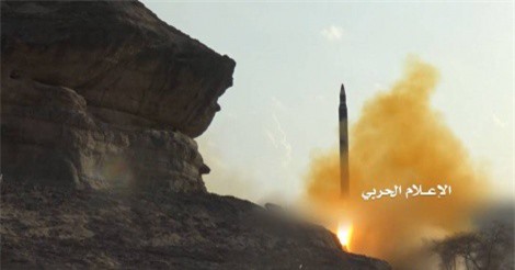 Houthi tung loạt ảnh tấn công tên lửa nhằm vào thủ đô Ả Rập Saudi