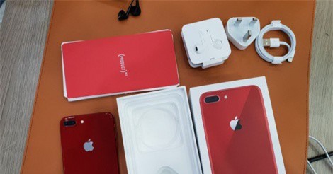 iPhone 8 Plus màu đỏ đầu tiên về Việt Nam, giá 28 triệu đồng