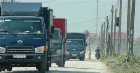 Hải Phòng: Người dân tự dựng “BOT làng” thu phí ôtô trên đường liên xã