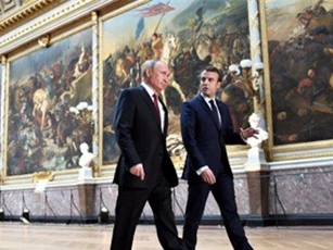 Tổng thống Pháp: Tôi "ngang cơ Putin" khi quyết định tấn công Syria