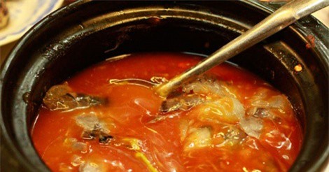 'Chết đi sống lại' với món tôm Võ Tắc Thiên cay xộc mũi ở Sài Gòn