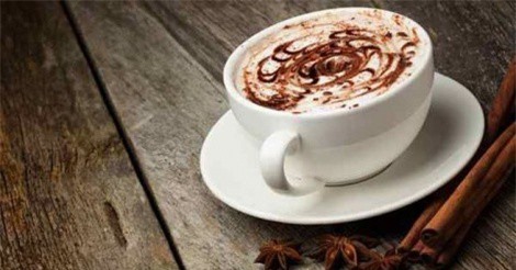 Caffein có ảnh hưởng tiêu cực lên phục hồi thính lực