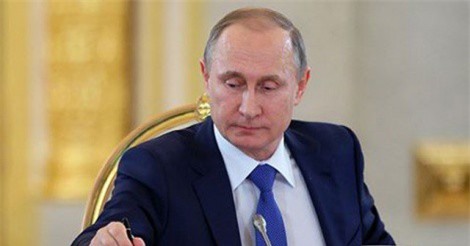 Chiếc bút của Tổng thống Nga Putin có giá 77.170 USD