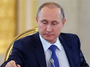 Chiếc bút của Tổng thống Nga Putin có giá 77.170 USD