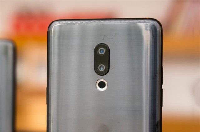 Cận cảnh Meizu 15 Plus: Chip Exynos 8895, RAM 6 GB, camera kép, giá từ 10,86 triệu