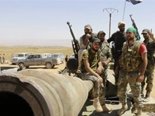 Xem phiến quân bàn giao tên lửa sản xuất tại Mỹ cho quân đội Syria