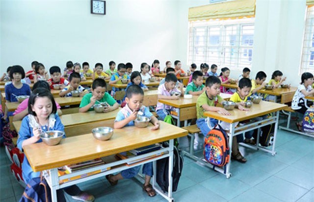 Chế độ dinh dưỡng cho trẻ em học đường