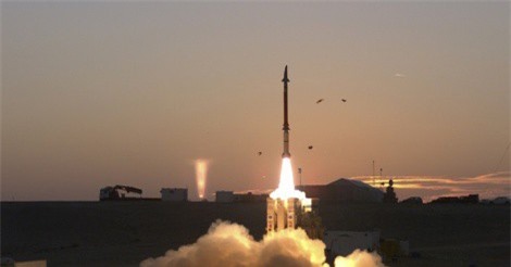 Israel nã tên lửa vào căn cứ quân đội Syria gần Cao nguyên Golan